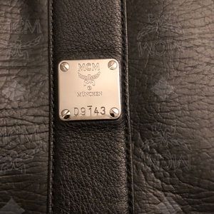 Authentic MCM Reversible Liz Shopper in Visetos